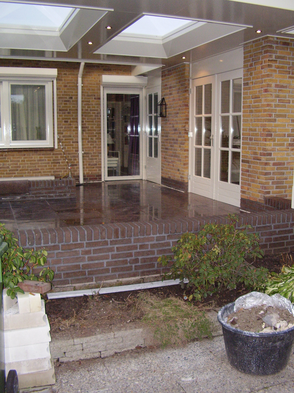 Keuken aanbouw met overkapping in rijsen